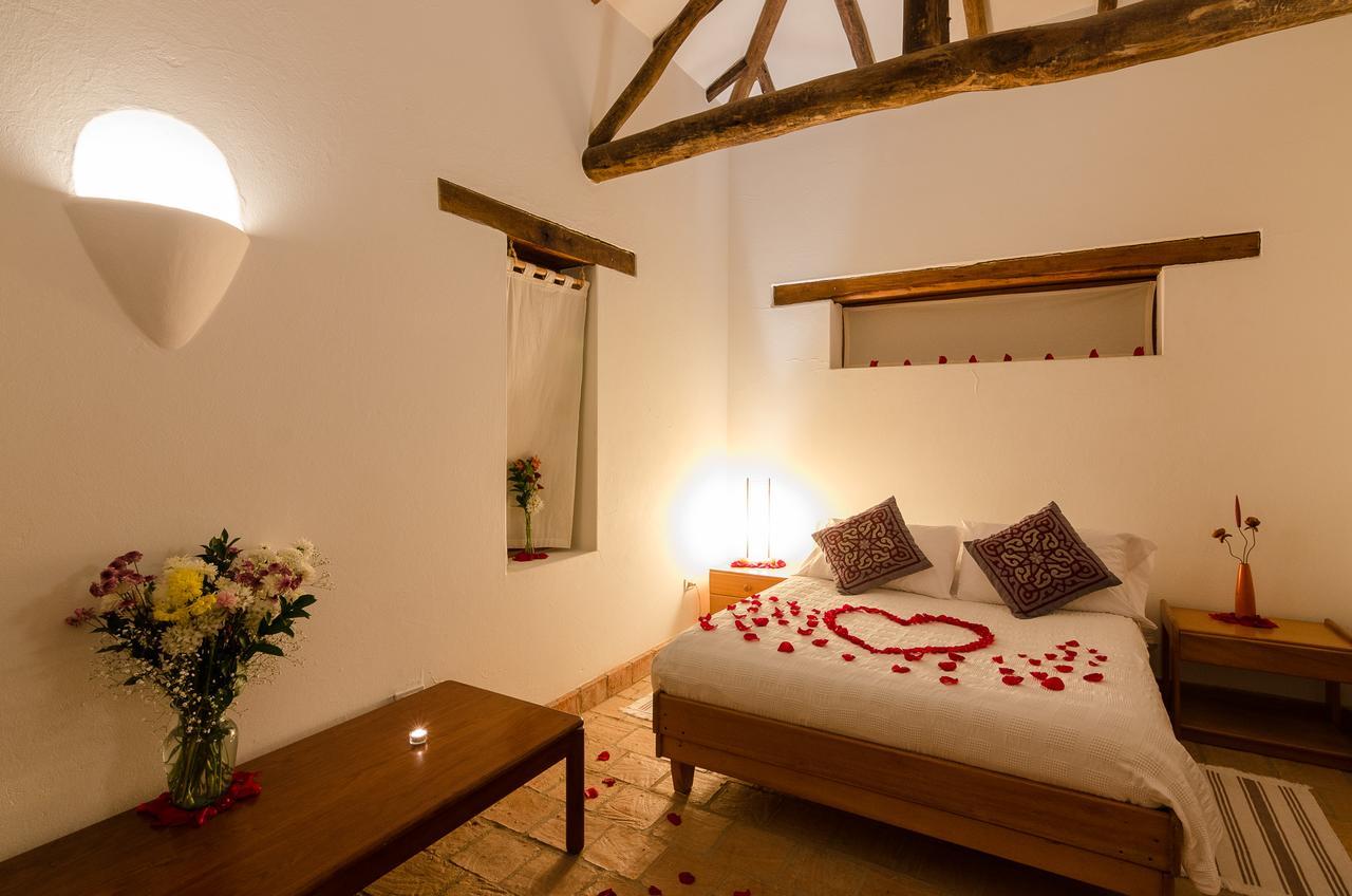 Hostal Casa Del Arte Роблес Экстерьер фото